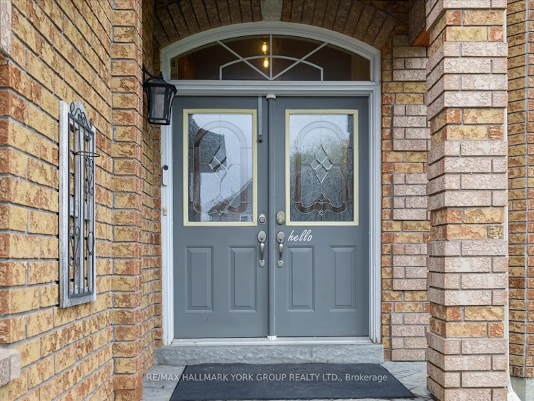 74 Wrendale Crescent, Georgina, ON, L4P 4C7 - 4