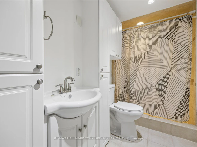 74 Wrendale Crescent, Georgina, ON, L4P 4C7 - 35