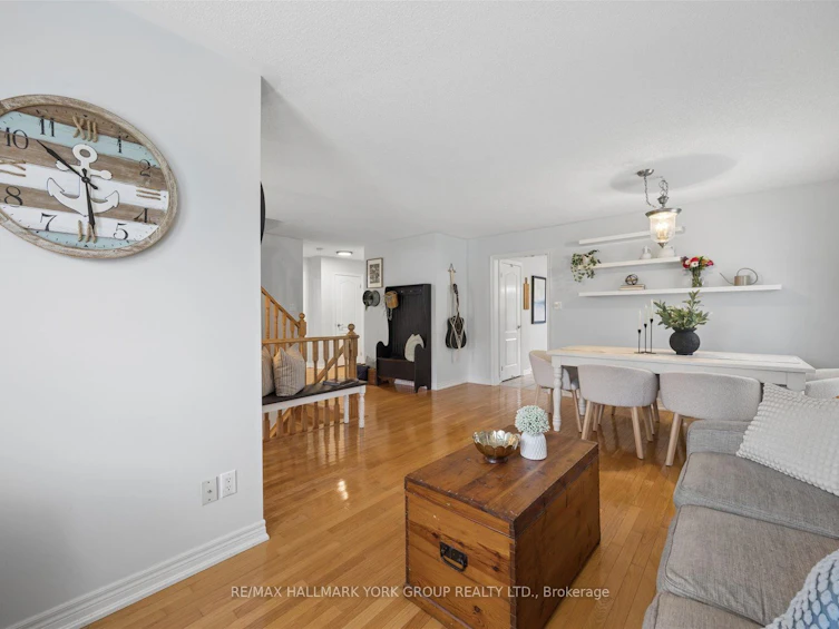 74 Wrendale Crescent, Georgina, ON, L4P 4C7 - 10