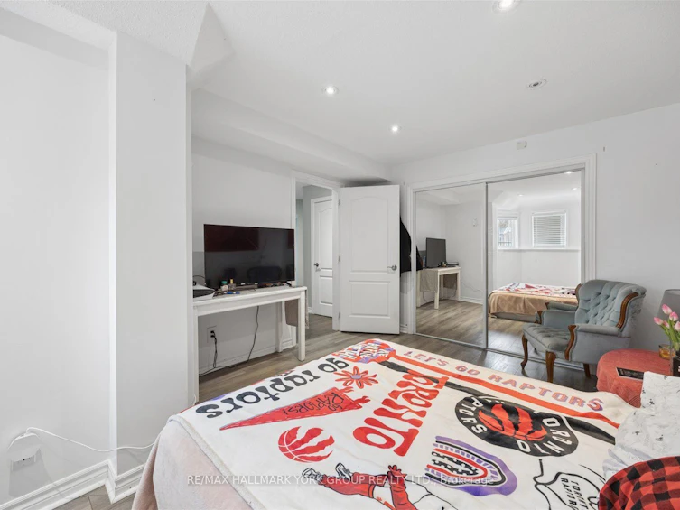 74 Wrendale Crescent, Georgina, ON, L4P 4C7 - 42