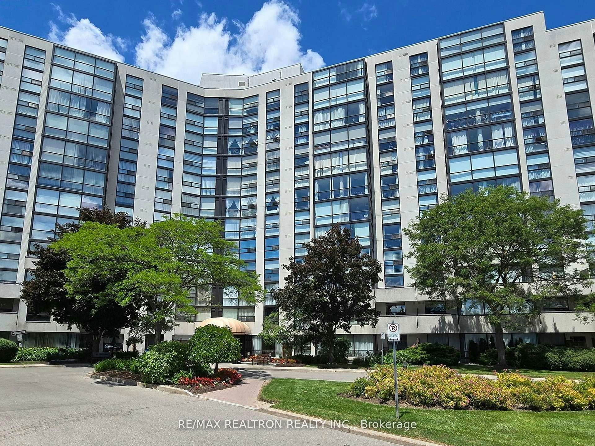 1015-40 Harding Boulevard W, Richmond Hill, ON, L4C 9S5