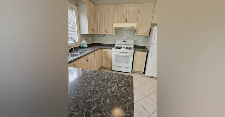 148 Toporowski Avenue, Richmond Hill, ON, L4S 2H4 - 2