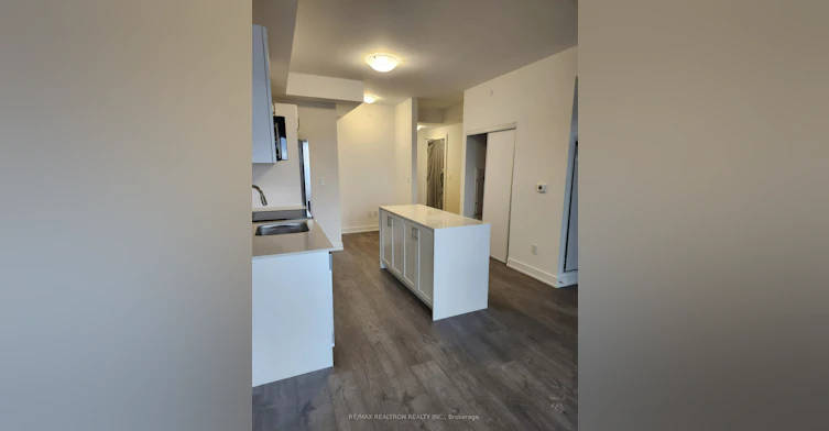 A1309-705 Davis Drive, Newmarket, ON, L3Y 0J1 - 4