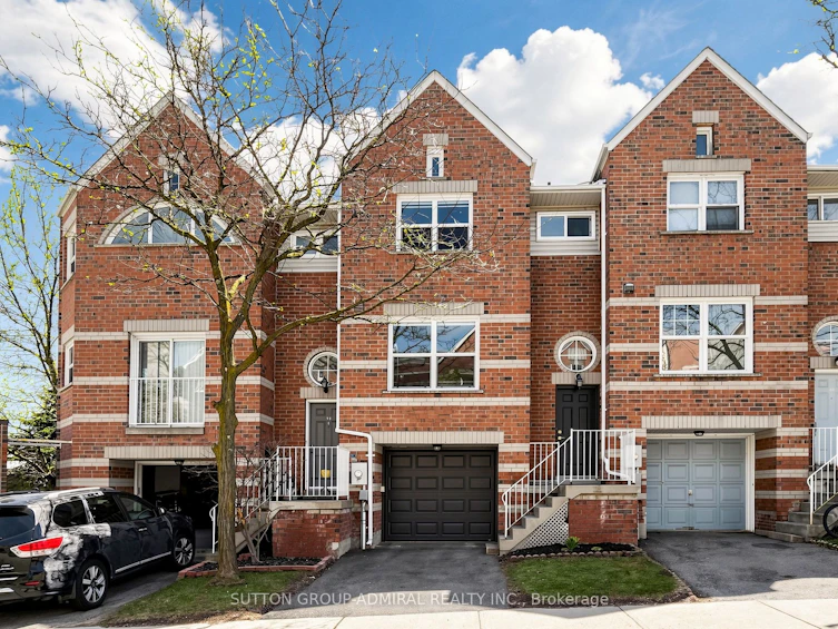 48-52 Brandy Lane Way, Newmarket, ON, L3Y 8P7