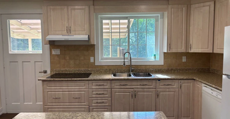 Main Floor-86 Hamilton Drive, Newmarket, ON, L3Y 3E8 - 20