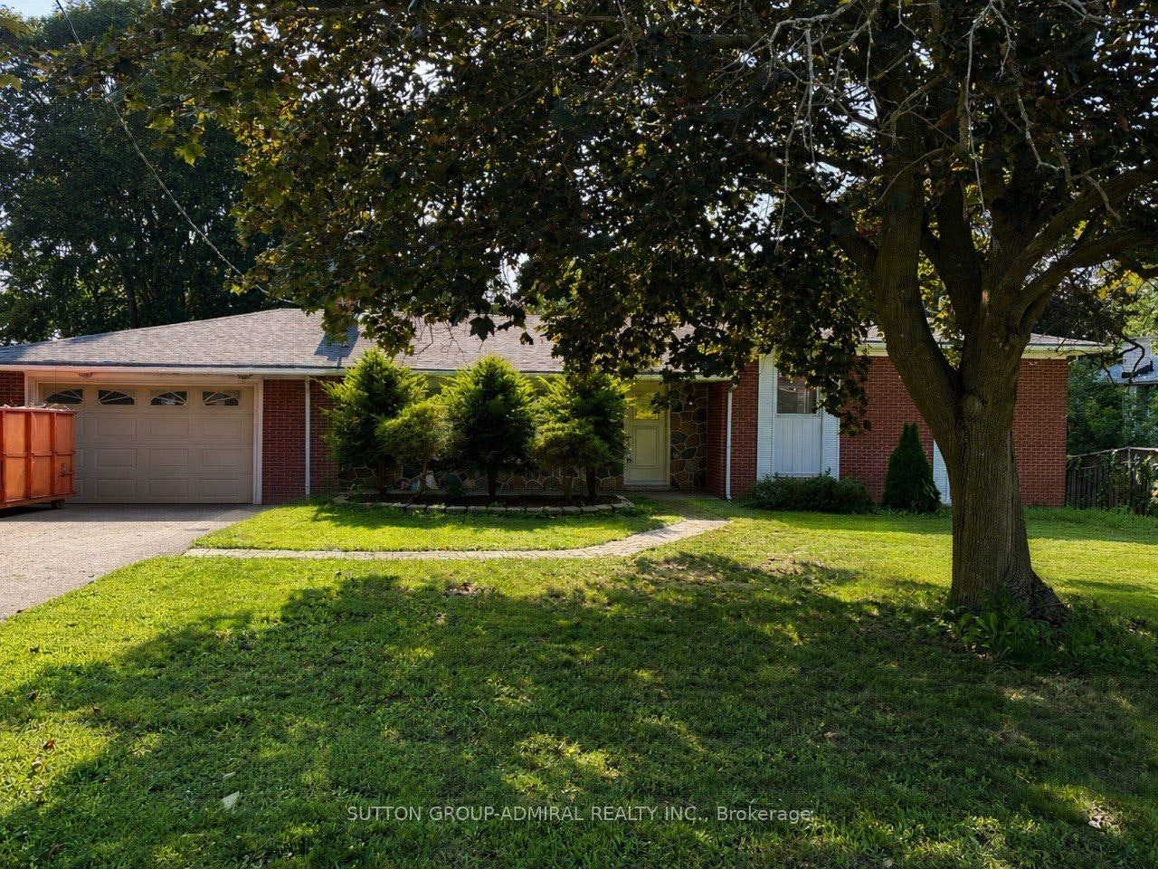 Main Floor-86 Hamilton Drive, Newmarket, ON, L3Y 3E8 - 2