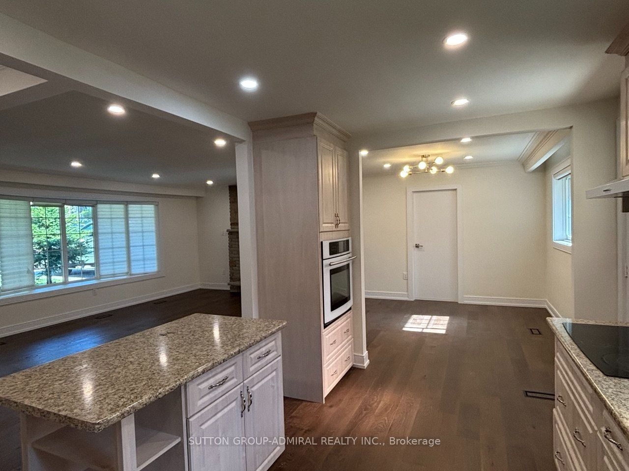 Main Floor-86 Hamilton Drive, Newmarket, ON, L3Y 3E8 - 19