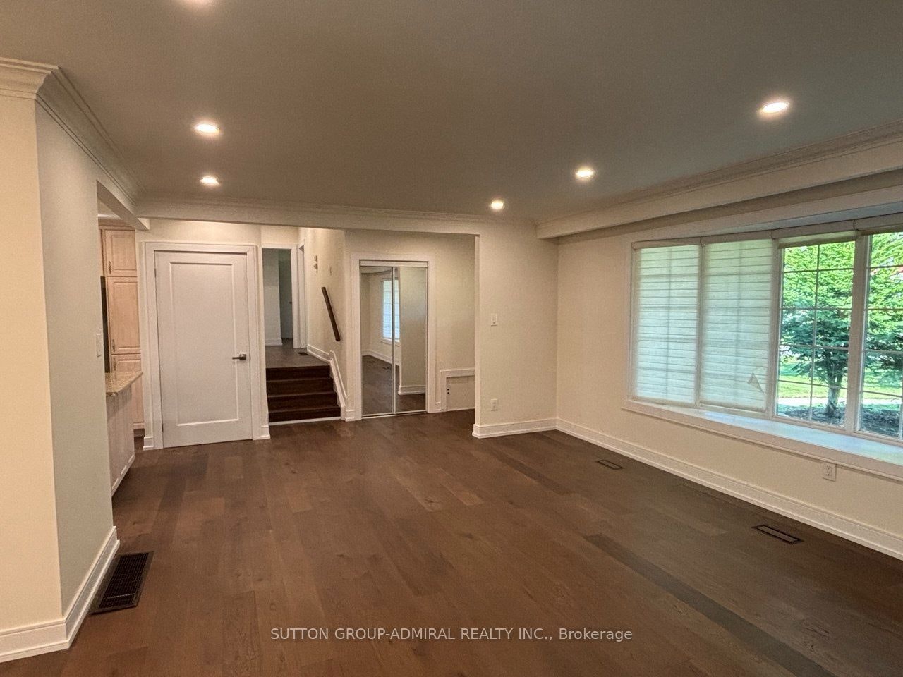 Main Floor-86 Hamilton Drive, Newmarket, ON, L3Y 3E8 - 9