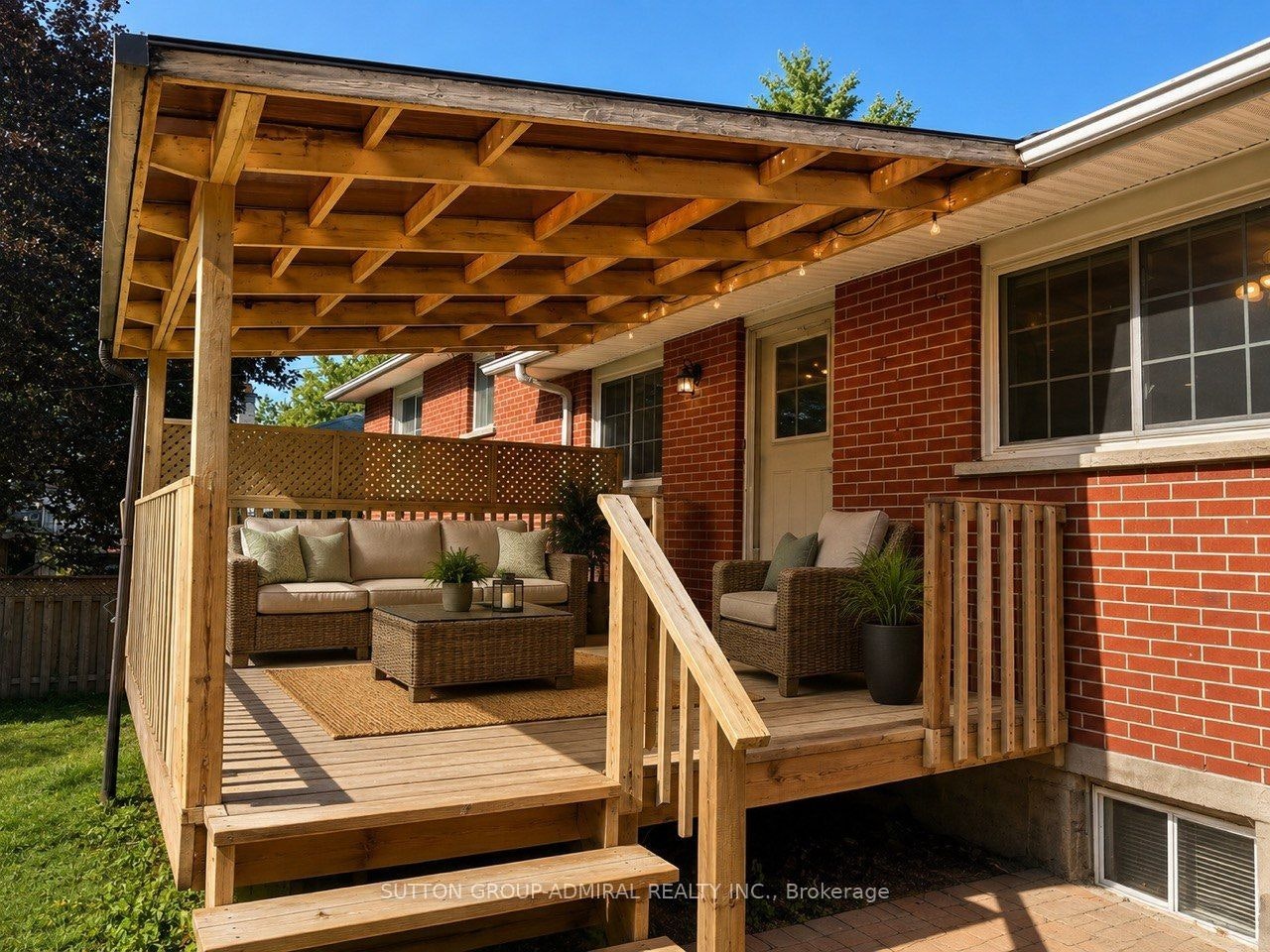 Main Floor-86 Hamilton Drive, Newmarket, ON, L3Y 3E8 - 32