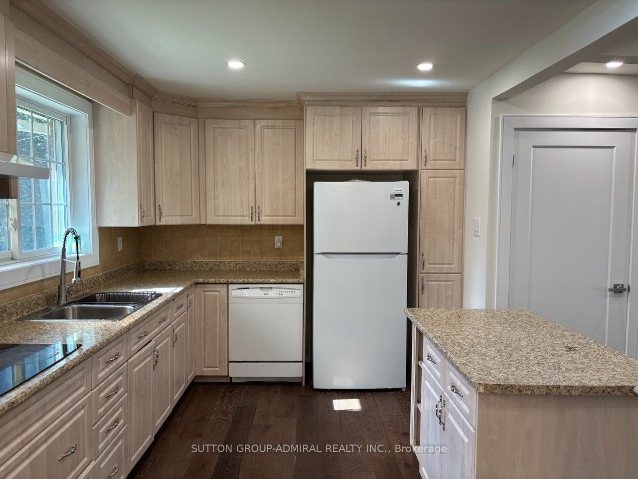 Main Floor-86 Hamilton Drive, Newmarket, ON, L3Y 3E8 - 18