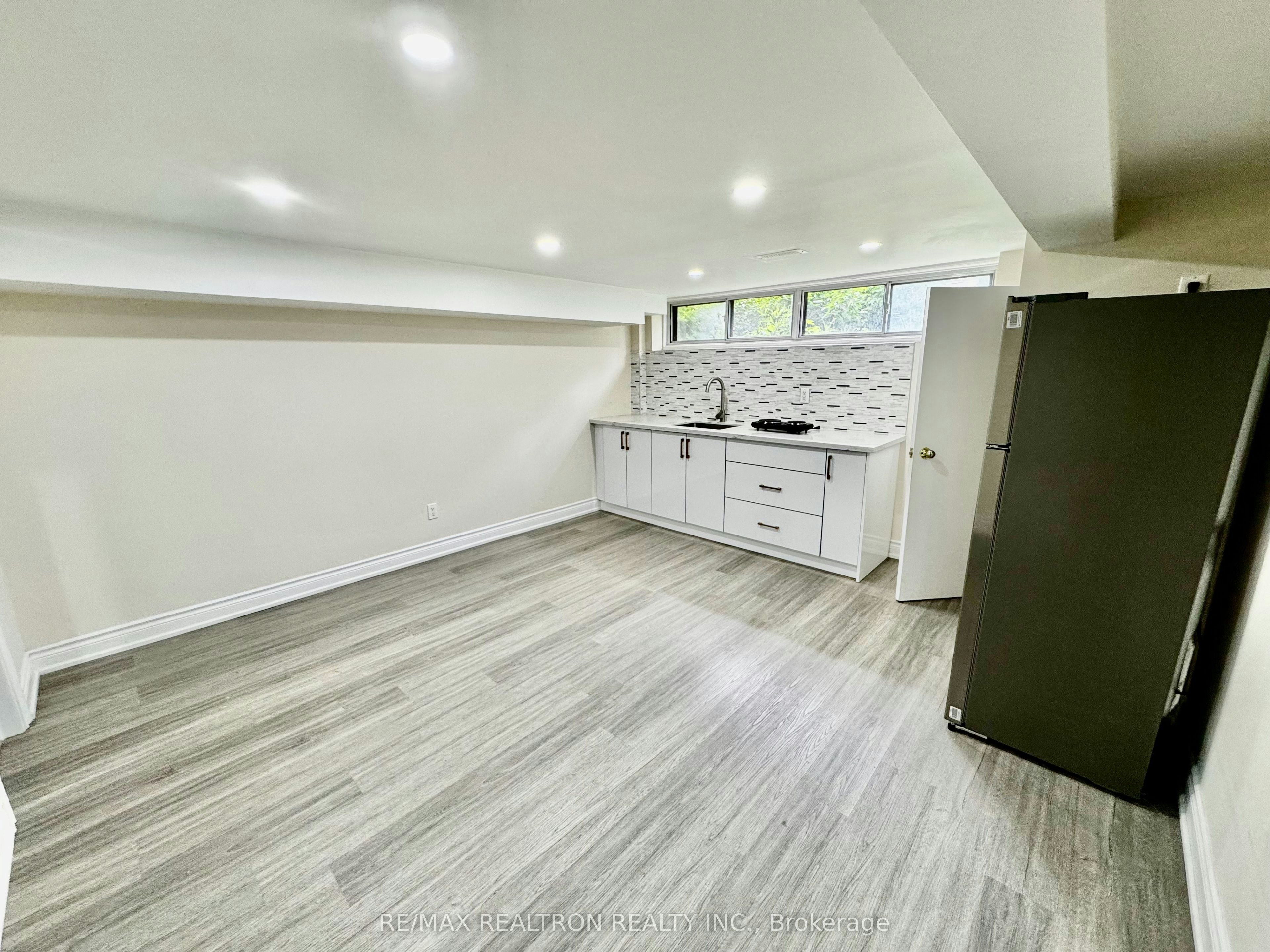 Basement-265 Browndale Crescent, Richmond Hill, ON, L4C 3H9 - 3