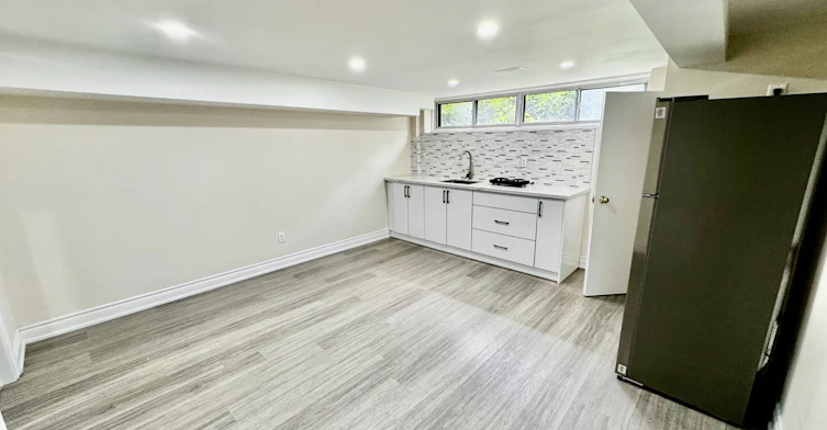 Basement-265 Browndale Crescent, Richmond Hill, ON, L4C 3H9 - 3