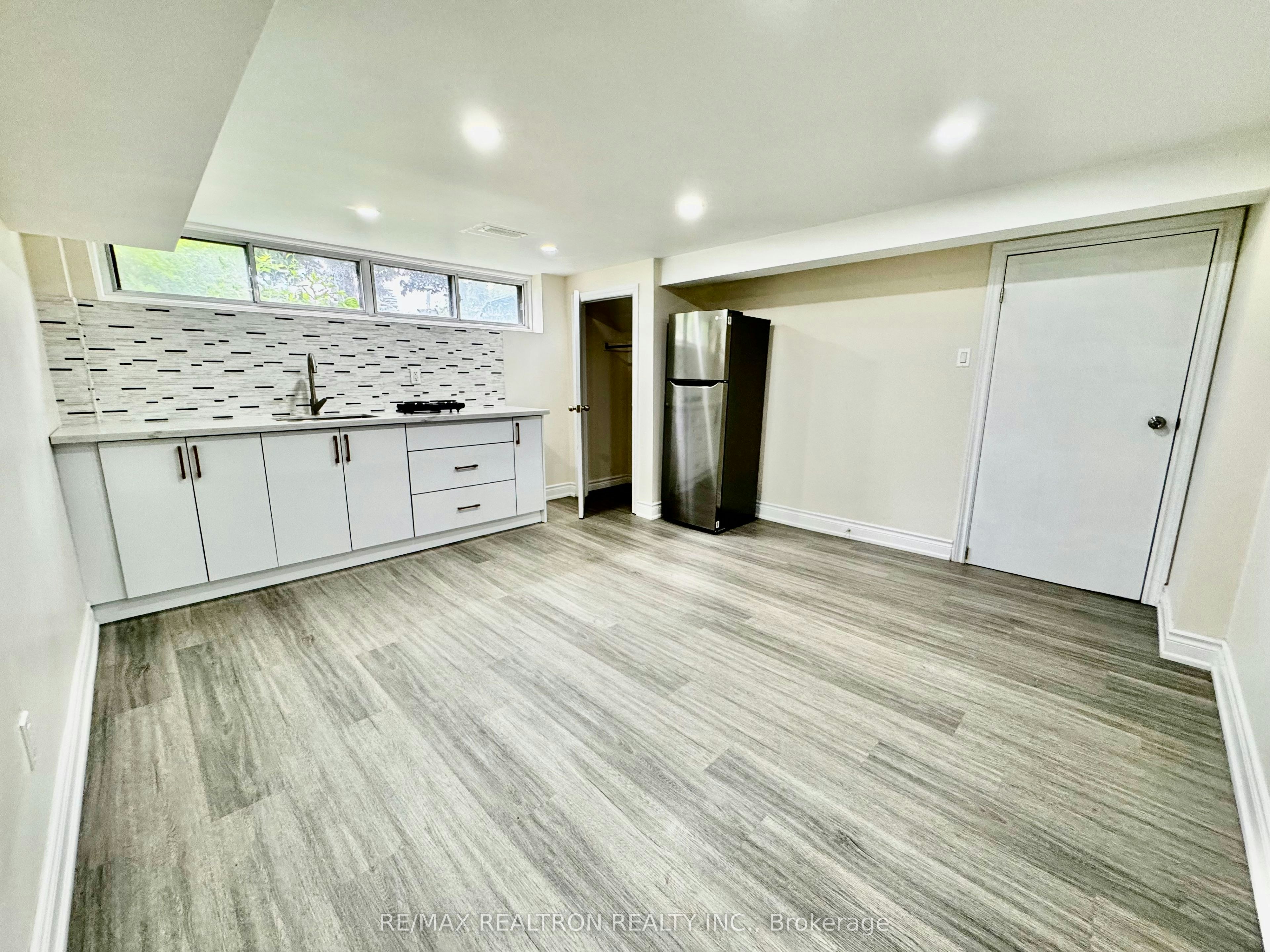 Basement-265 Browndale Crescent, Richmond Hill, ON, L4C 3H9 - 2