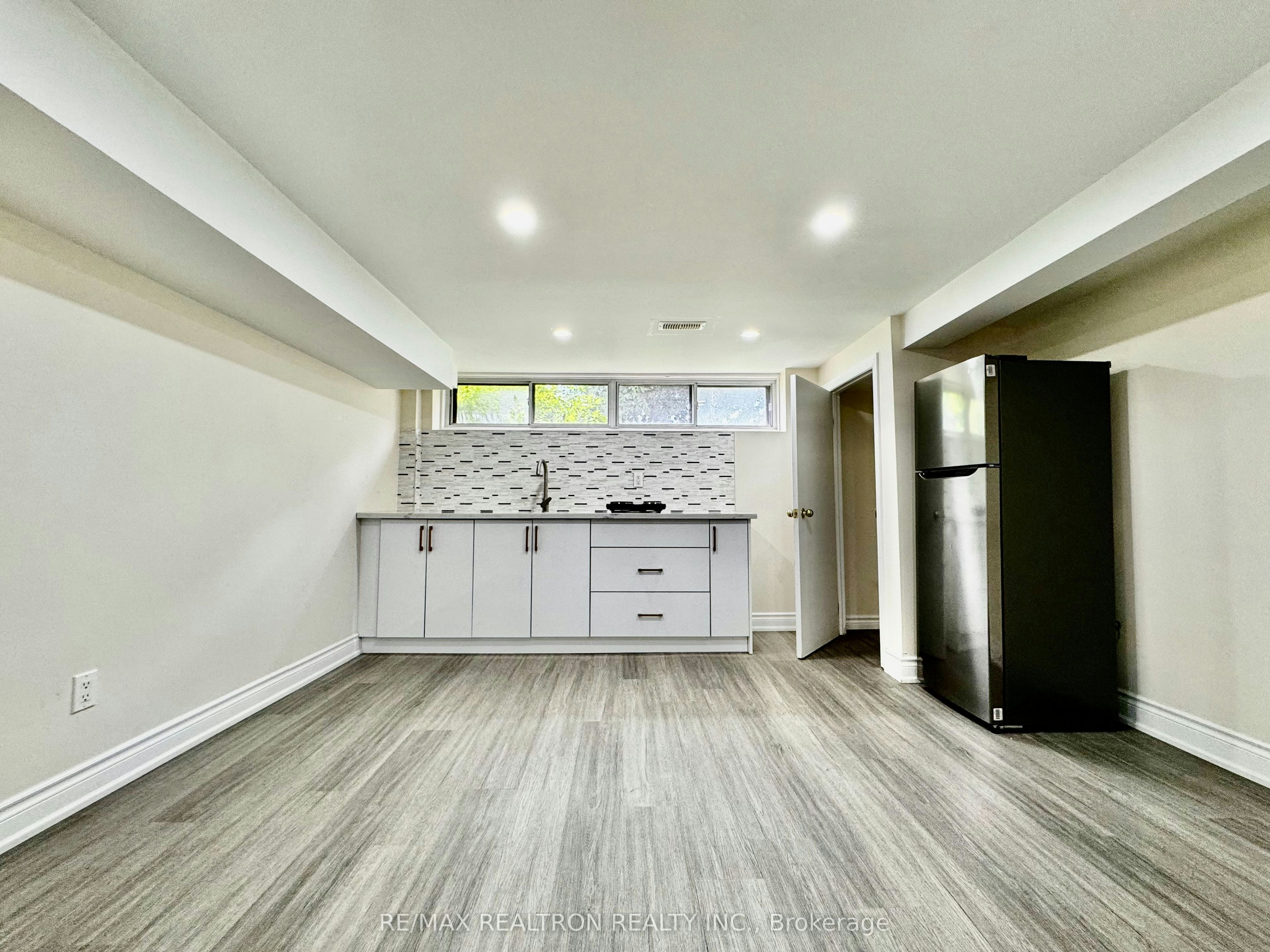 Basement-265 Browndale Crescent, Richmond Hill, ON, L4C 3H9 - 4