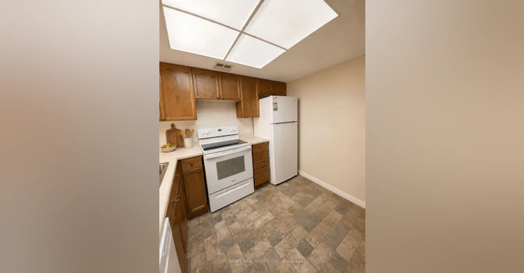 212-100 Observatory Lane, Richmond Hill, ON, L4C 1T4 - 5