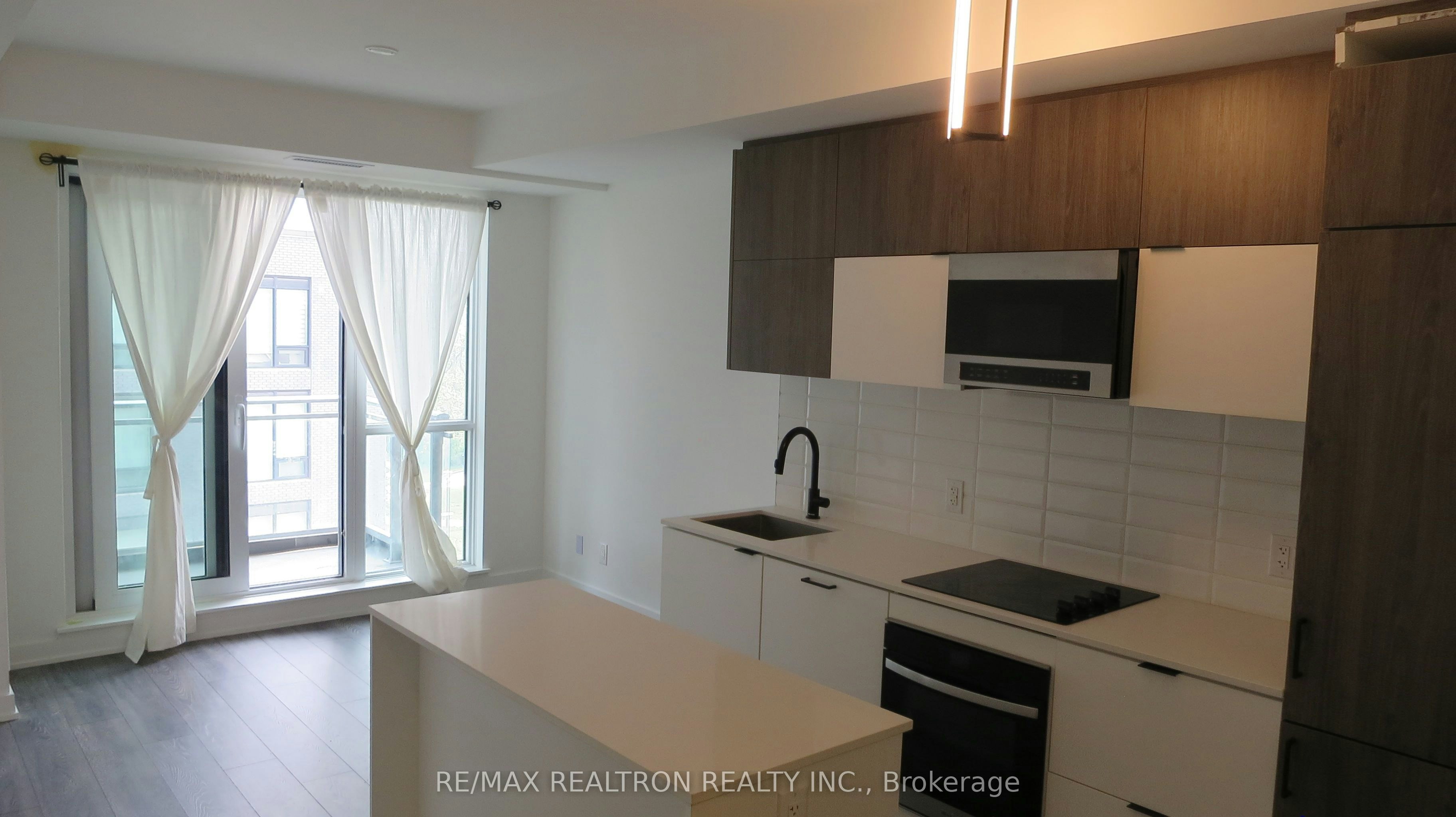 508-8888 Yonge Street, Richmond Hill, ON, L4C 6Z1 - 2