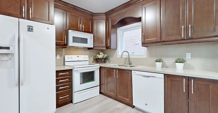 399 Flanagan Court, Newmarket, ON, L3X 2G1 - 7