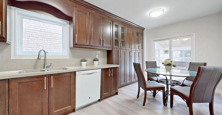 399 Flanagan Court, Newmarket, ON, L3X 2G1 - 8