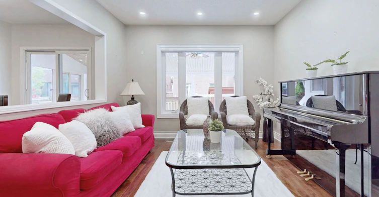 399 Flanagan Court, Newmarket, ON, L3X 2G1 - 2