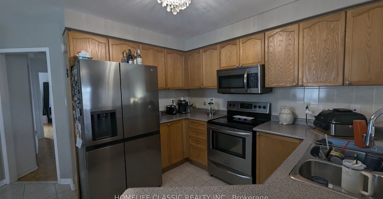 34A Casabel Drive, Vaughan, ON, L6A 3M4 - 6