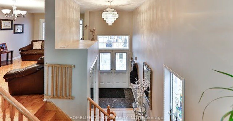 34 Casabel Drive, Vaughan, ON, L6A 3M4 - 2