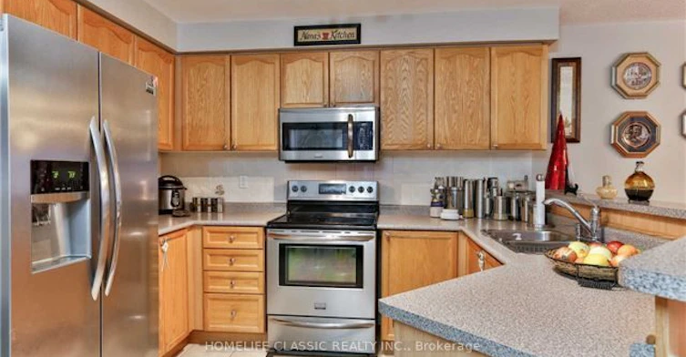 34 Casabel Drive, Vaughan, ON, L6A 3M4 - 4