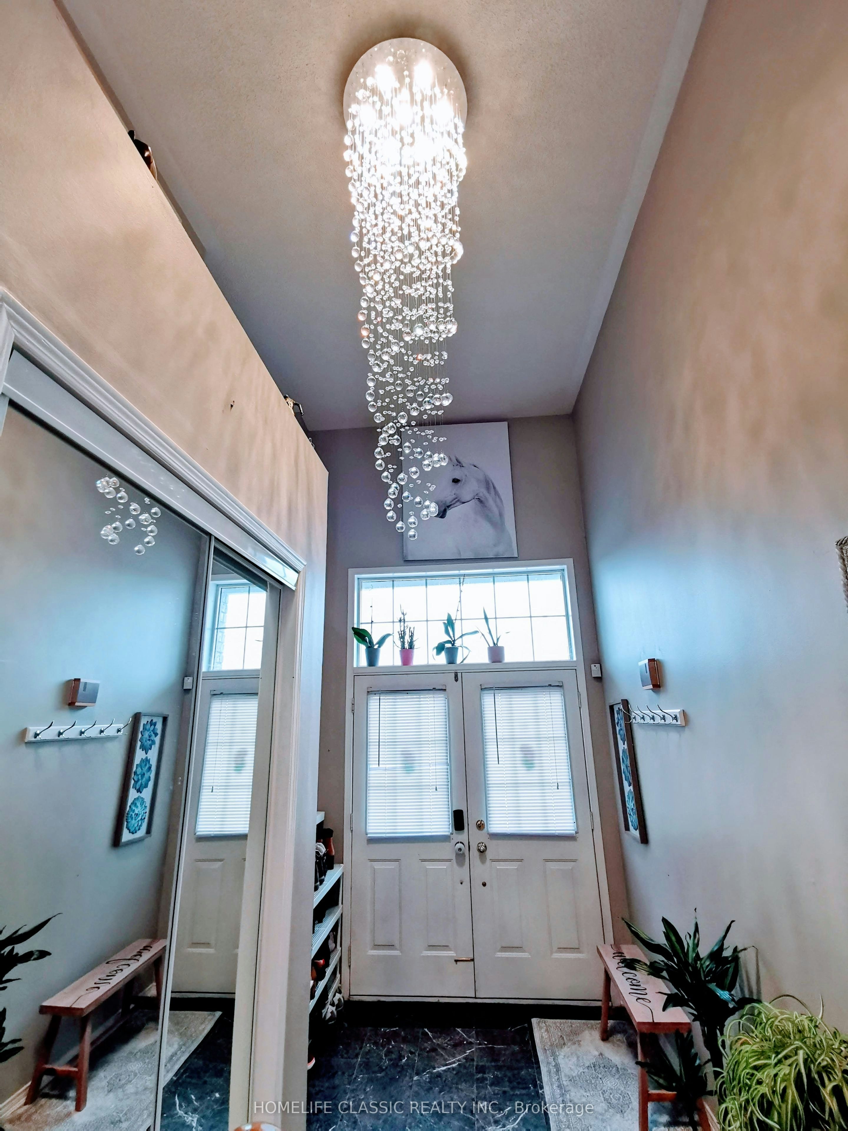34A Casabel Drive, Vaughan, ON, L6A 3M4 - 2