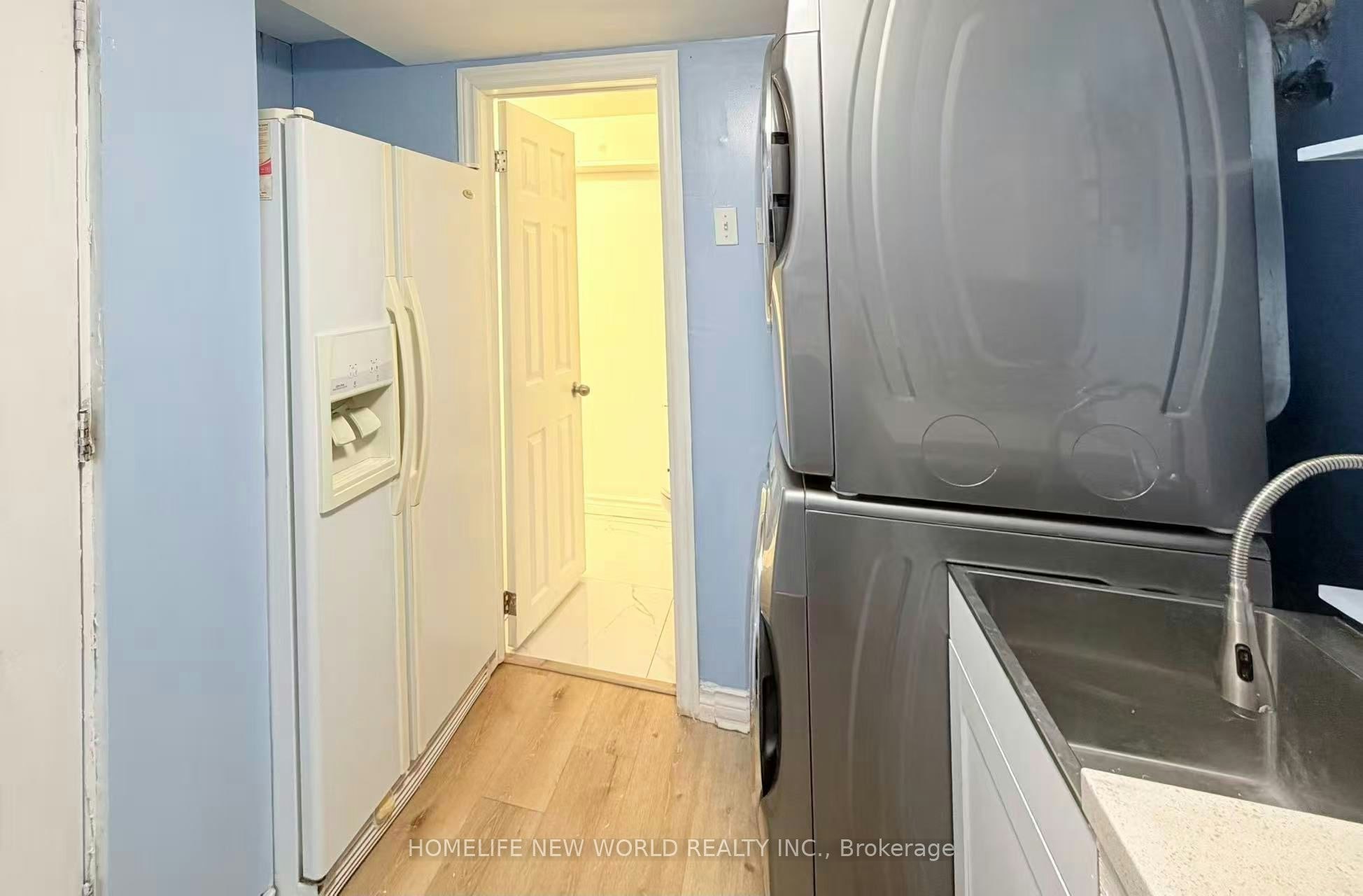 Bsmt Unit 2-385 Marybay Crescent, Richmond Hill, ON, L4C 2X5 - 5
