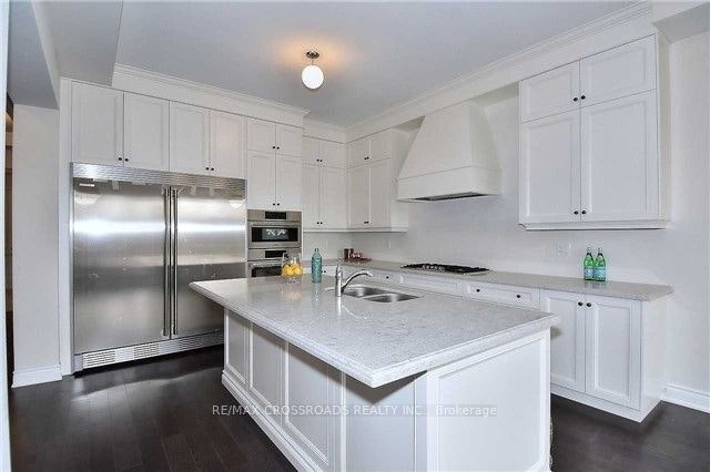 776 Harry Douglas Street, Newmarket, ON, L3X 0J8 - 6