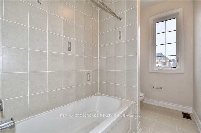 776 Harry Douglas Street, Newmarket, ON, L3X 0J8 - 20