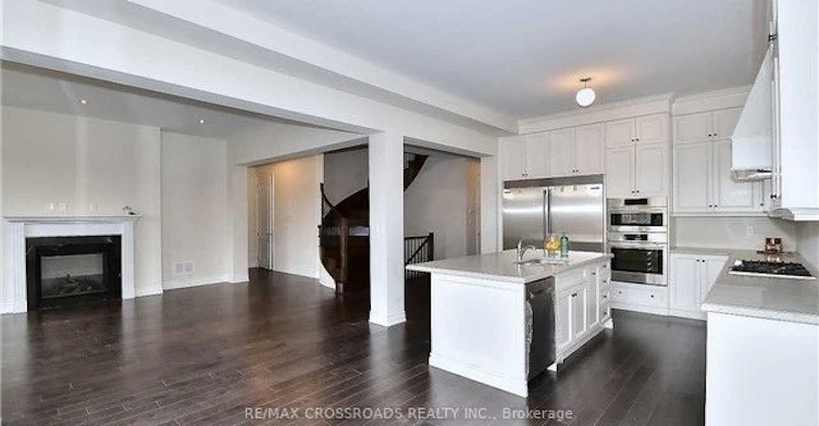 776 Harry Douglas Street, Newmarket, ON, L3X 0J8 - 9