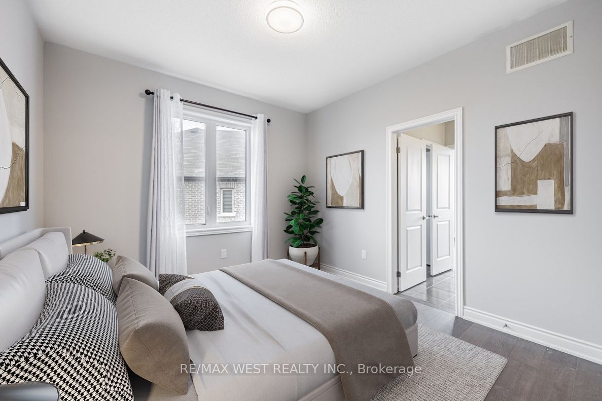 1807 Emberton Way, Innisfil, ON, L9S 0N4 - 17