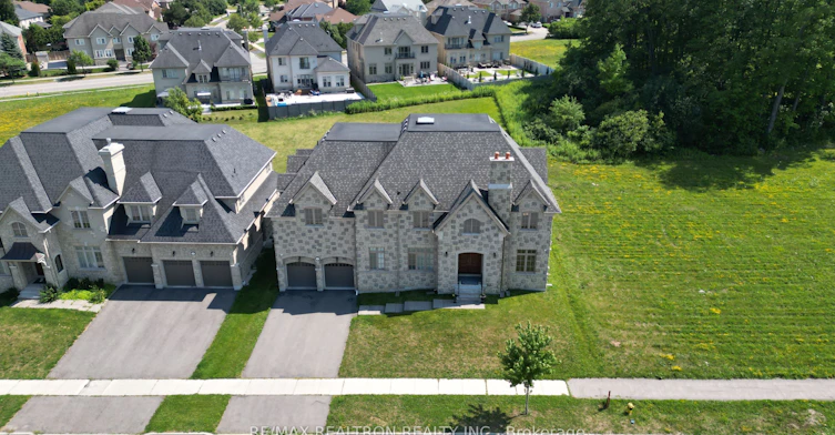 58 Wigston Place, Vaughan, ON, L4J 8C6