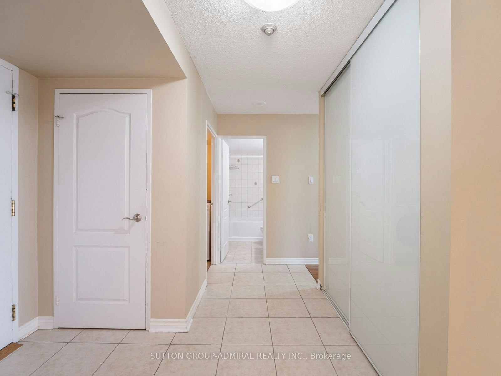 1012-7420 Bathurst Street - 3