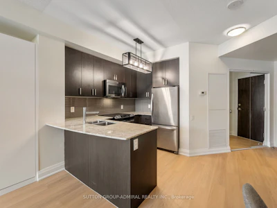 405-7608 Yonge Street - 5