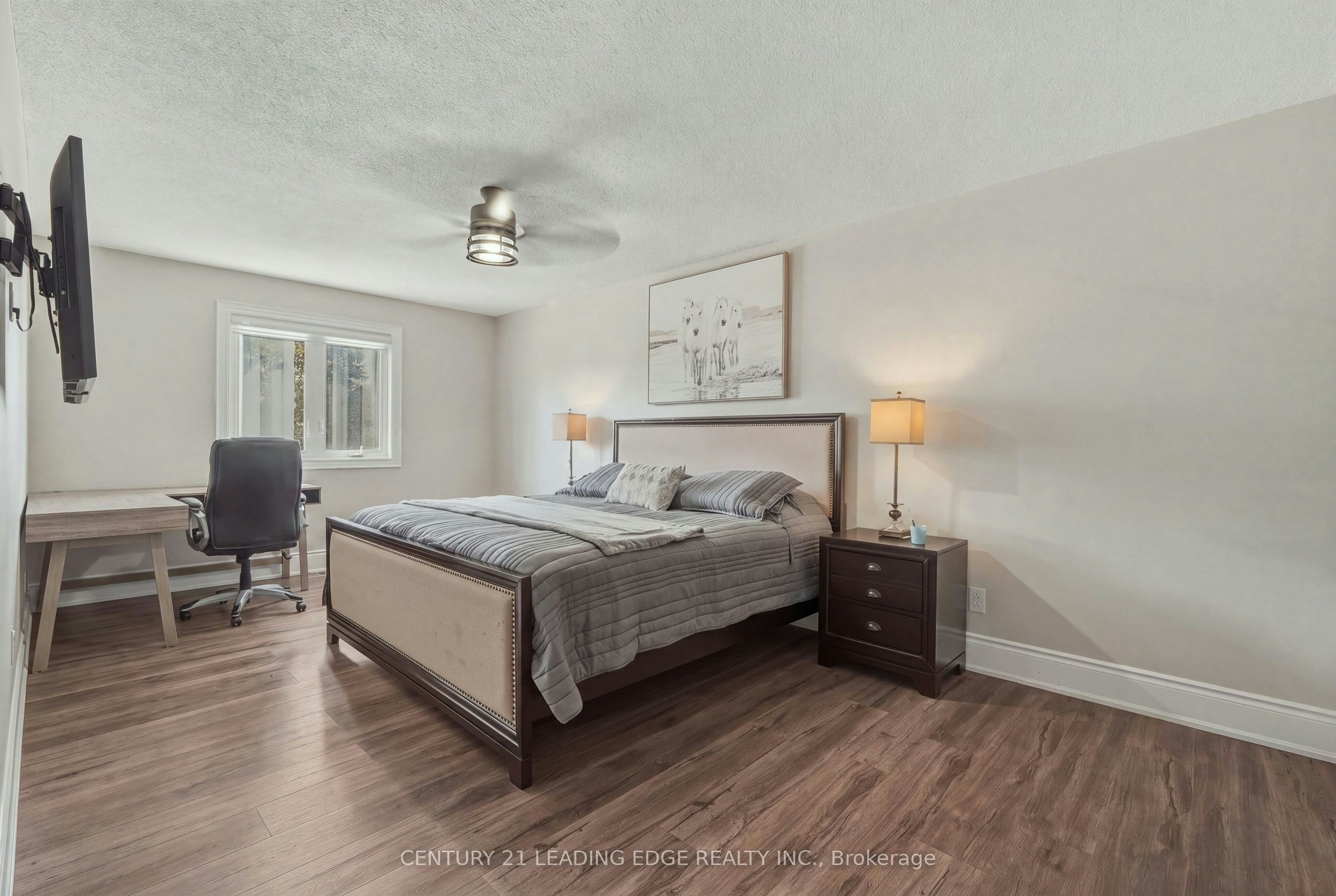 1100 Maclean Street, Innisfil, ON, L9S 1W1