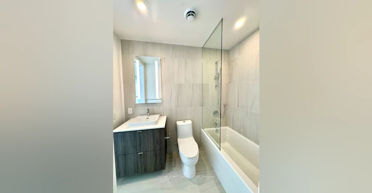 302-397 Royal Orchard Boulevard, Markham, ON, L3T 0H3 - 8