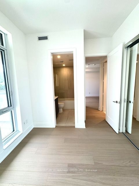 302-397 Royal Orchard Boulevard, Markham, ON, L3T 0H3 - 6