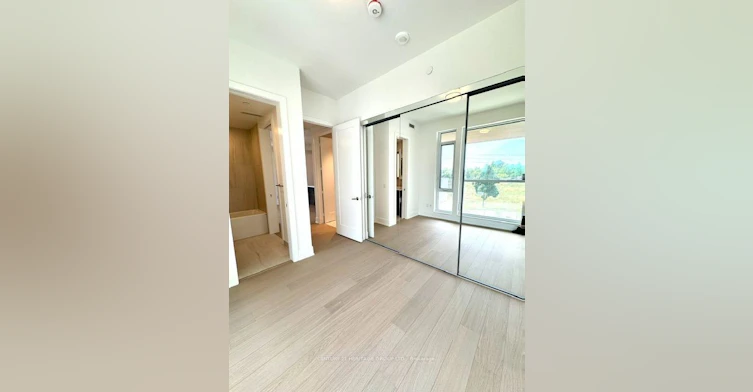 302-397 Royal Orchard Boulevard, Markham, ON, L3T 0H3 - 7