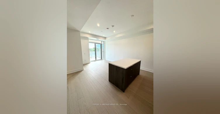 302-397 Royal Orchard Boulevard, Markham, ON, L3T 0H3 - 4
