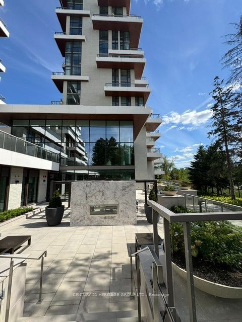 302-397 Royal Orchard Boulevard, Markham, ON, L3T 0H3 - 18