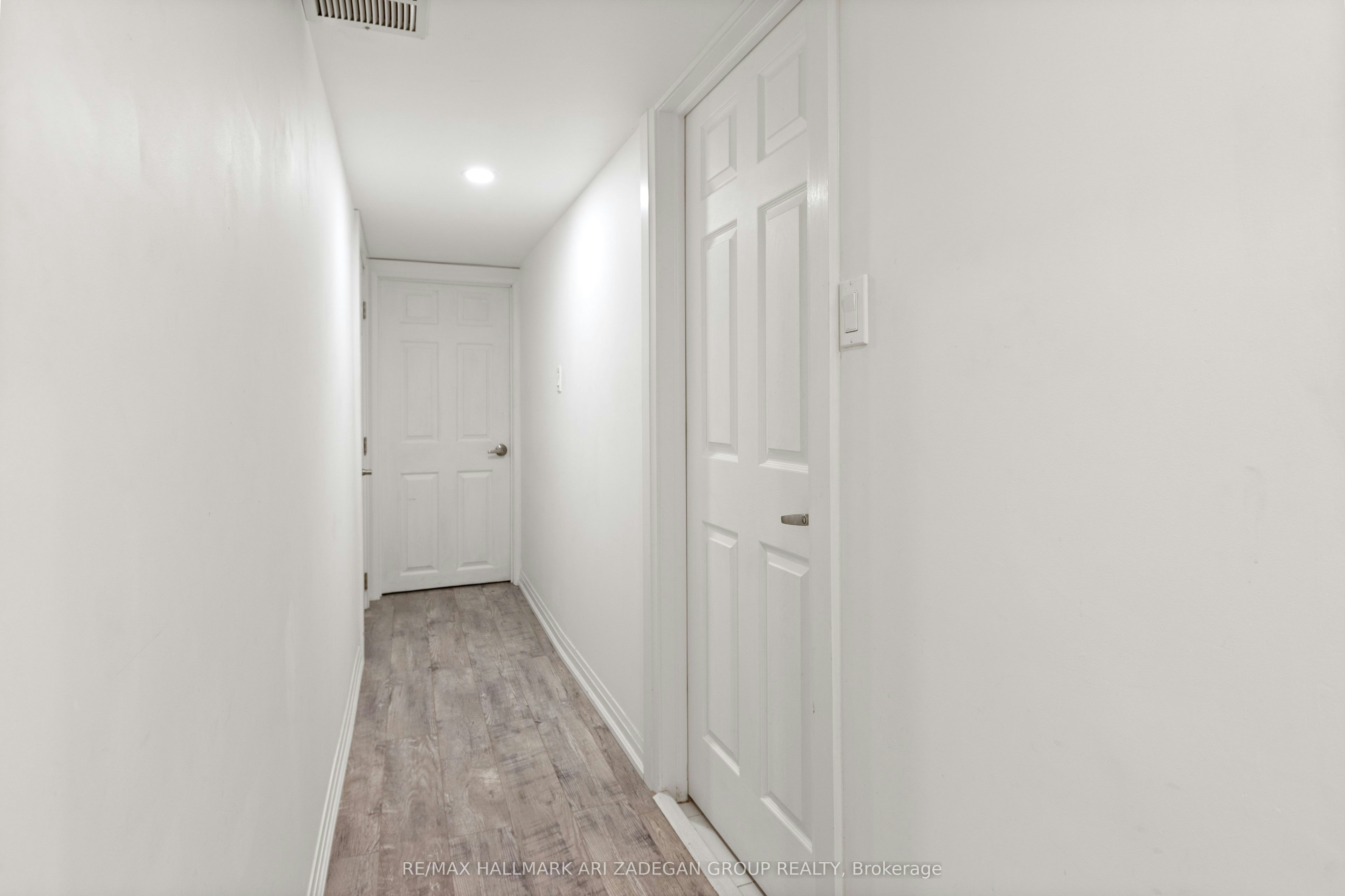 LF-149 Septonne Avenue, Newmarket, ON, L3Y 2W4 - 3