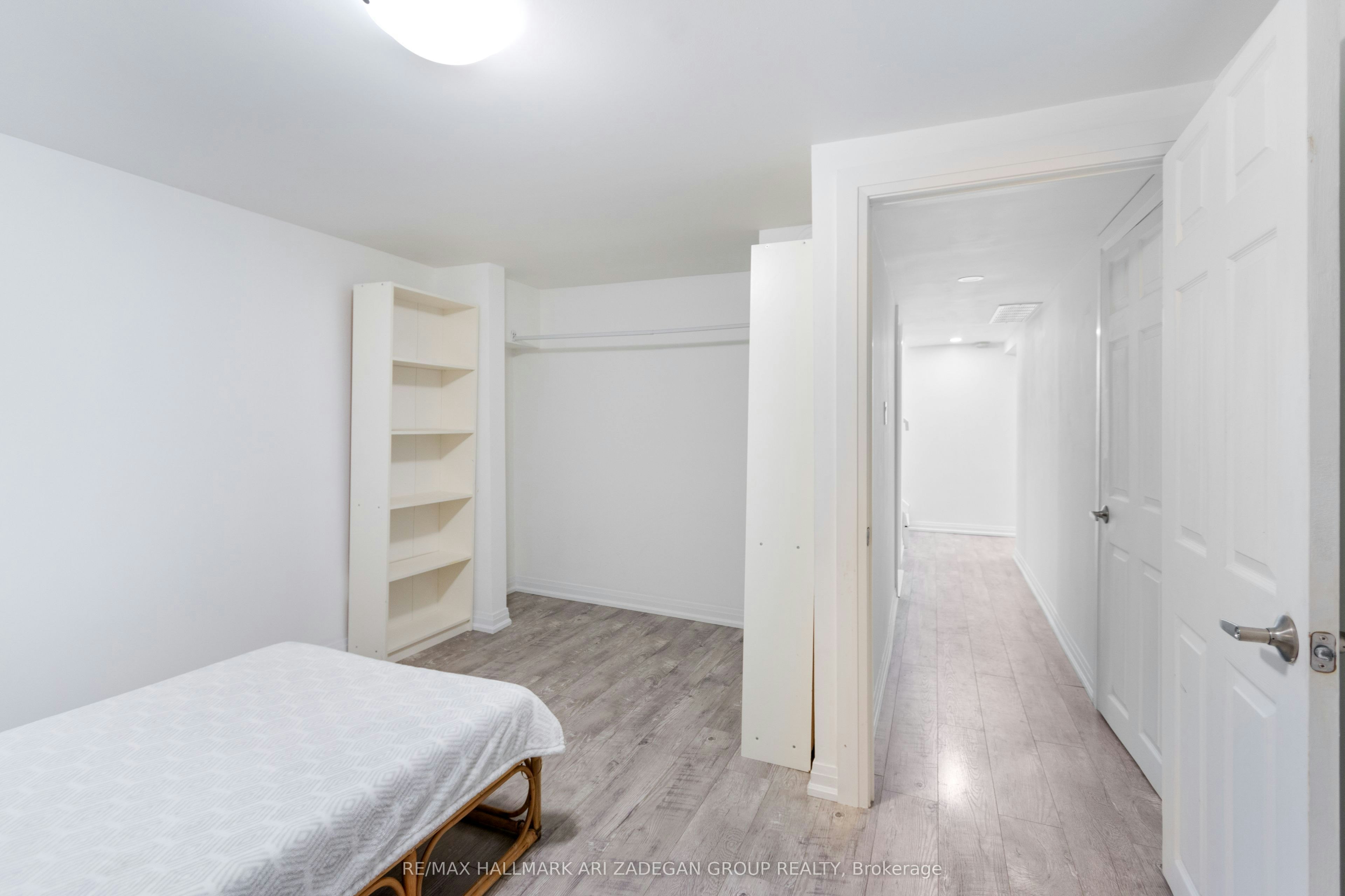 LF-149 Septonne Avenue, Newmarket, ON, L3Y 2W4 - 6