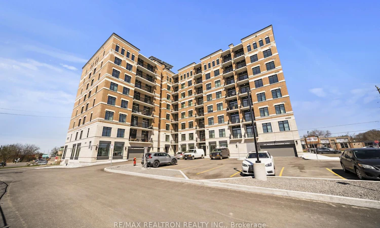 Ph811-5917 Main Street