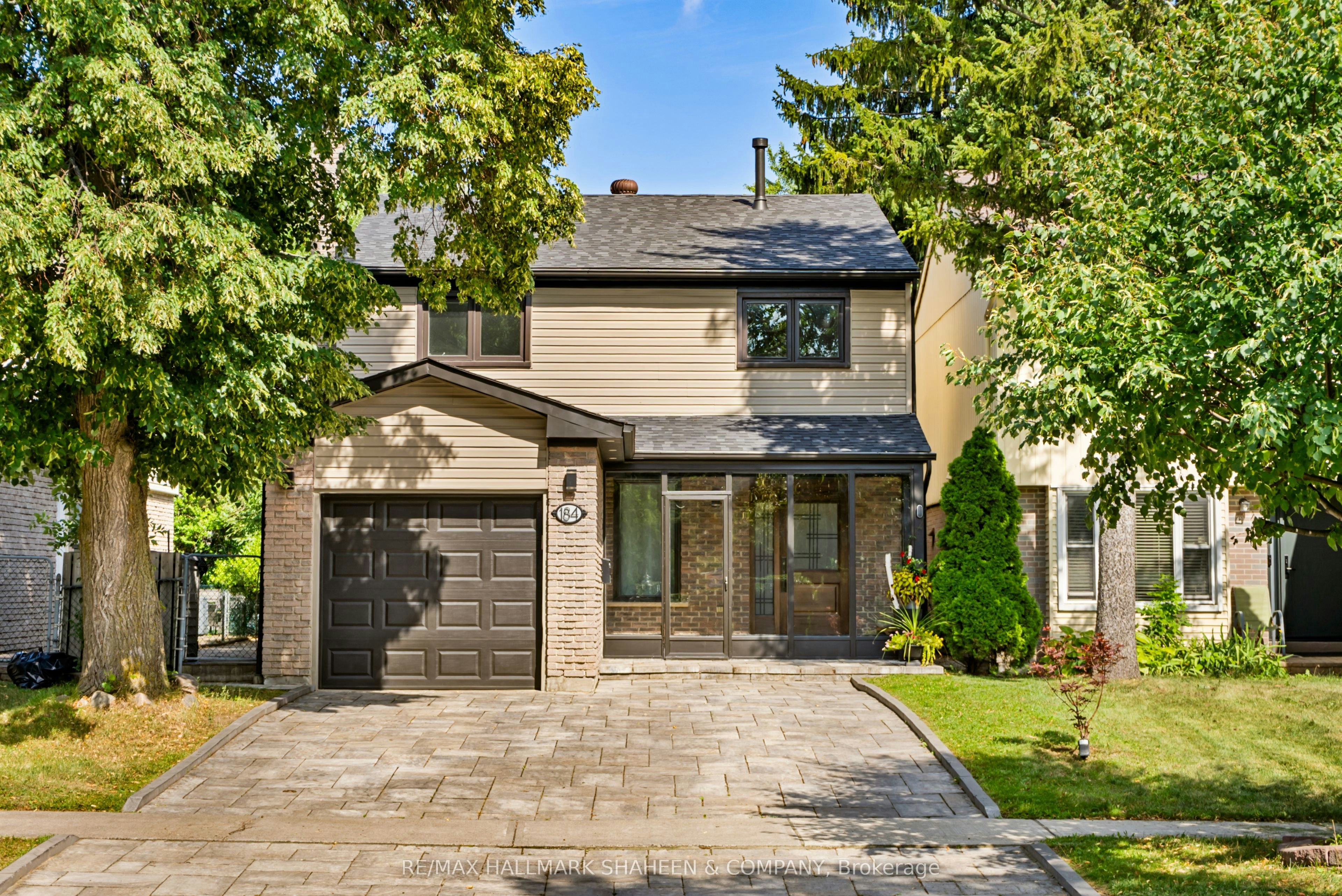 184 Castle Rock Drive, Richmond Hill, ON, L4C 5H6