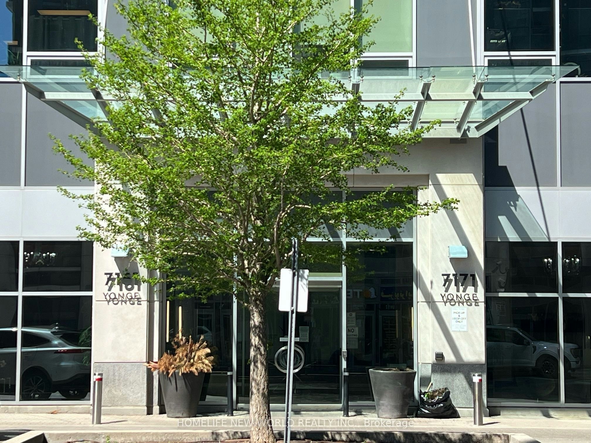2335-7161 Yonge Street, Vaughan, ON, L3T 0C8 - 4