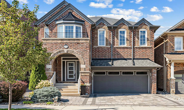 22 Duke Of Cornwall Drive