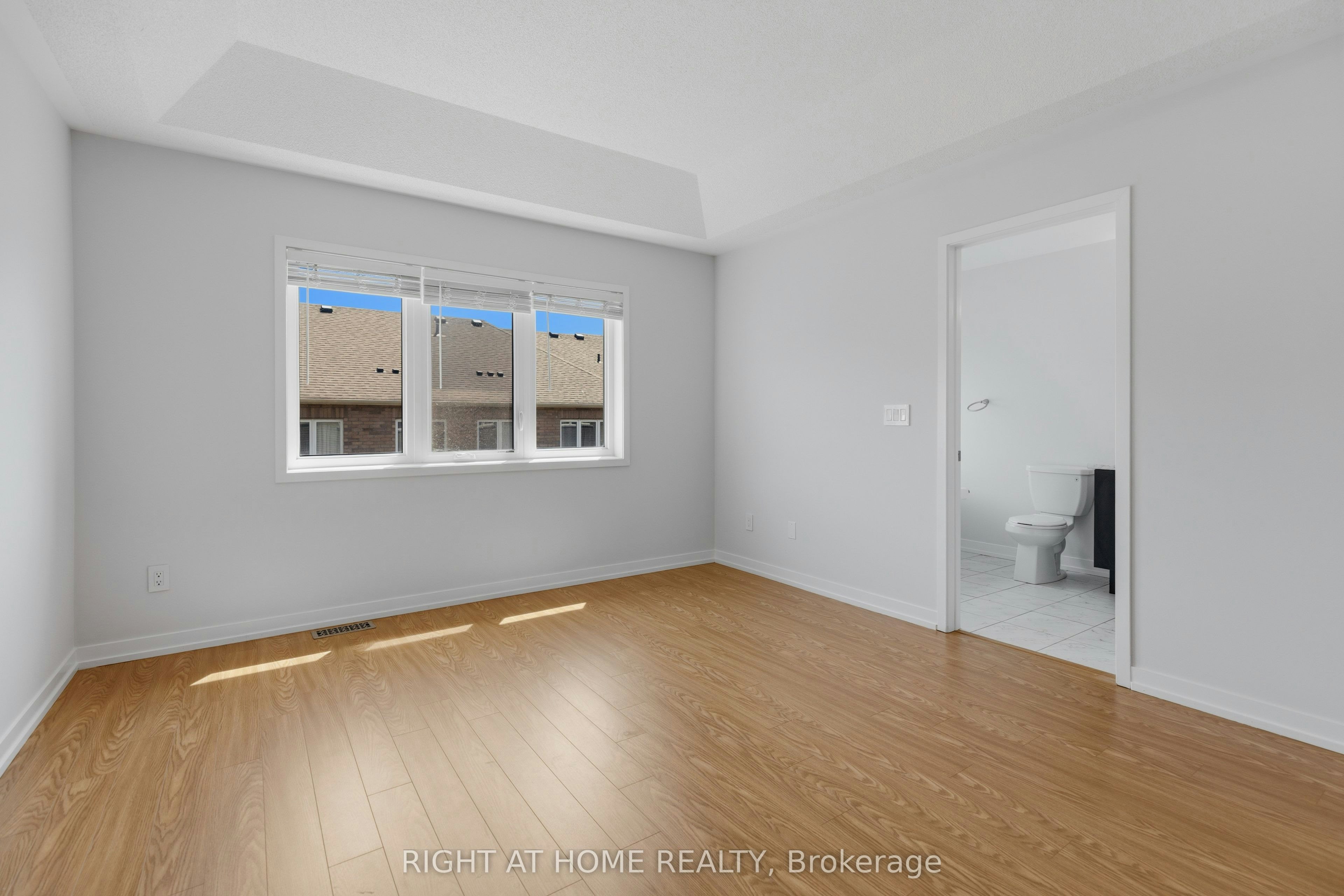 206 Harding Park Street, Newmarket, ON, L3Y 0E3 - 25