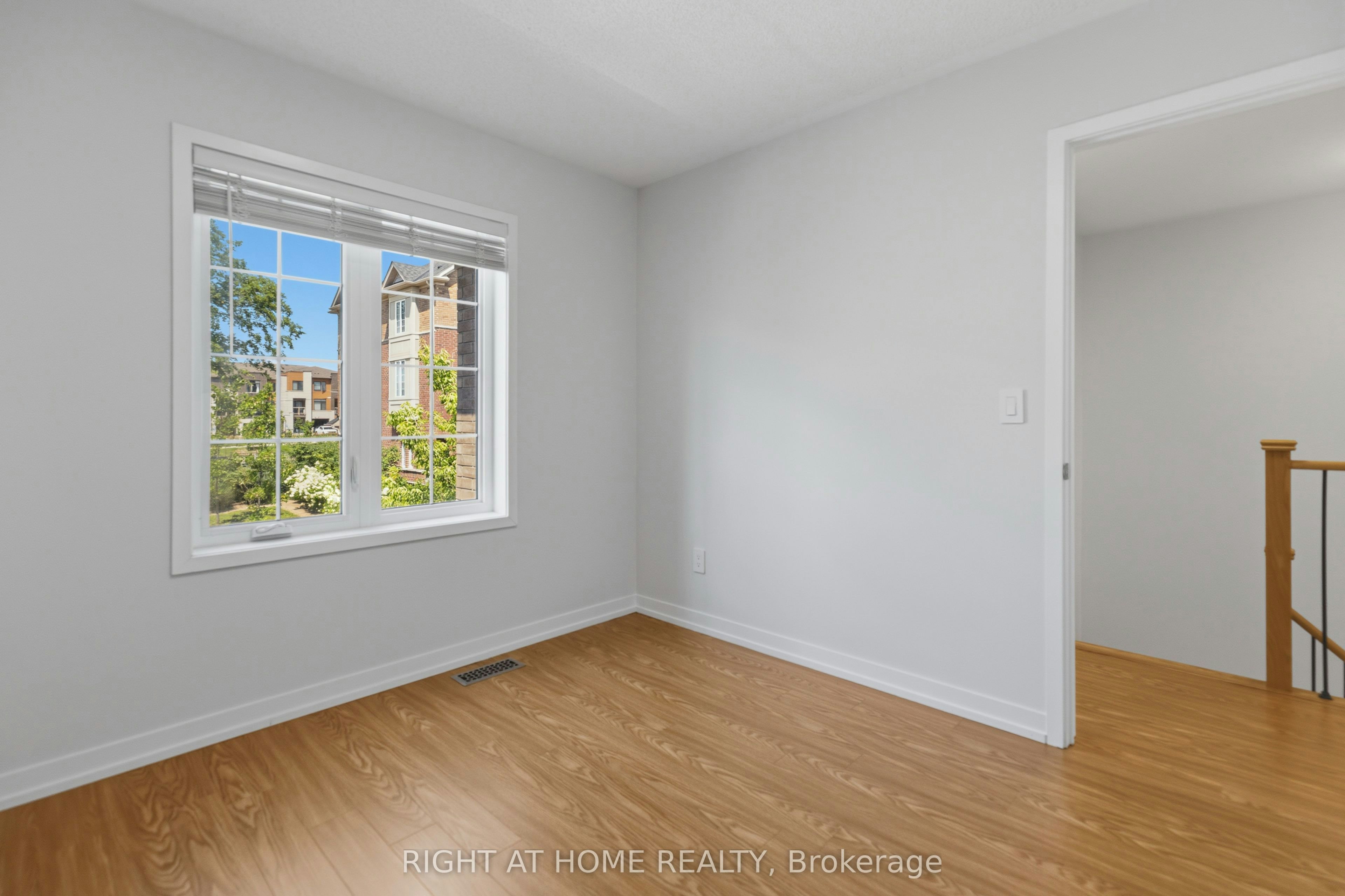 206 Harding Park Street, Newmarket, ON, L3Y 0E3 - 20