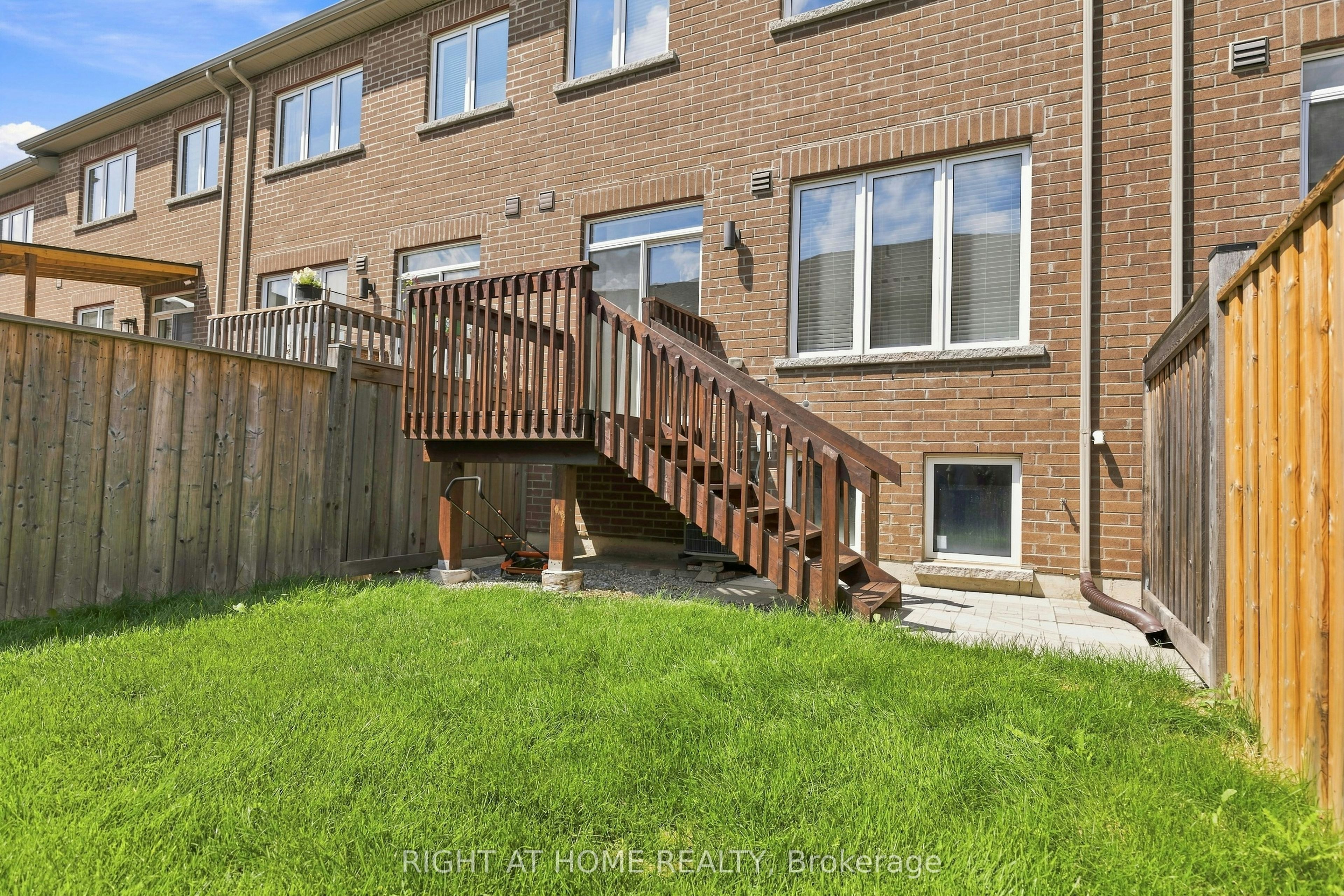 206 Harding Park Street, Newmarket, ON, L3Y 0E3 - 33